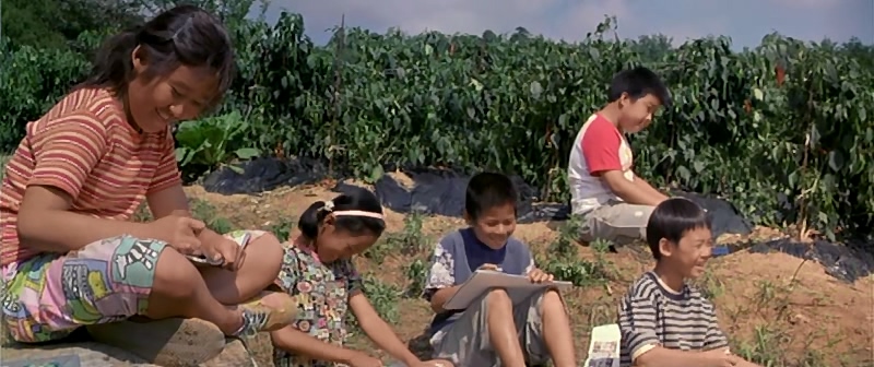 영화속 그림을 그리는 어린이들_1.jpg