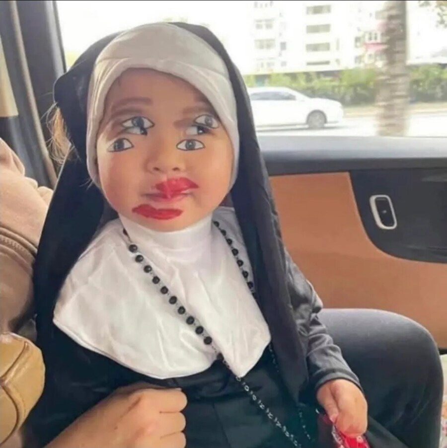 눈이 어지러운 할로윈 분장_1.jpg