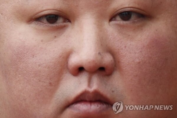 북한 김정은 무보정 사진.jpg_3.jpg