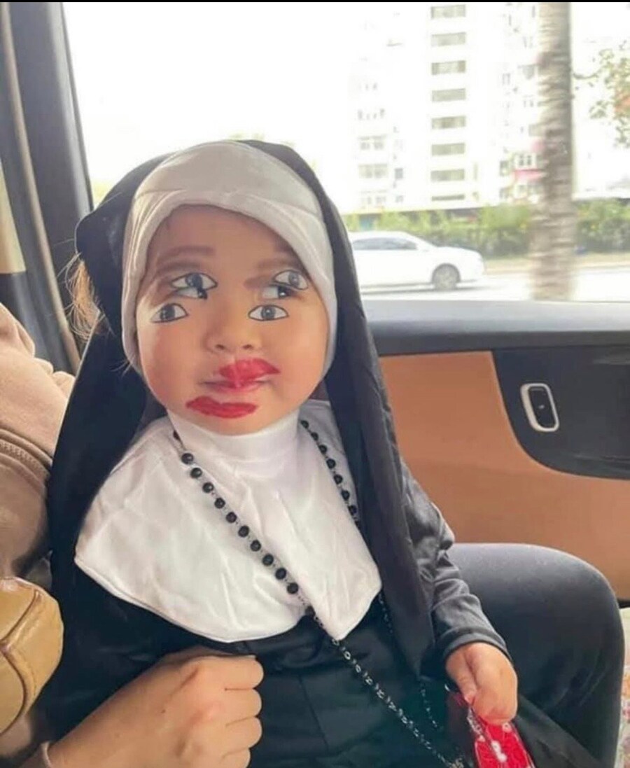 혼을 쏙 빼놓는 할로윈 분장.jpg_2.jpg