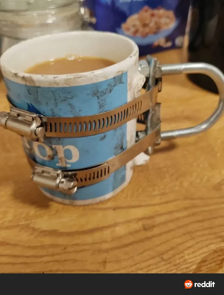 컵 손잡이만 깨 먹었을때 임시방편으로_1.webp