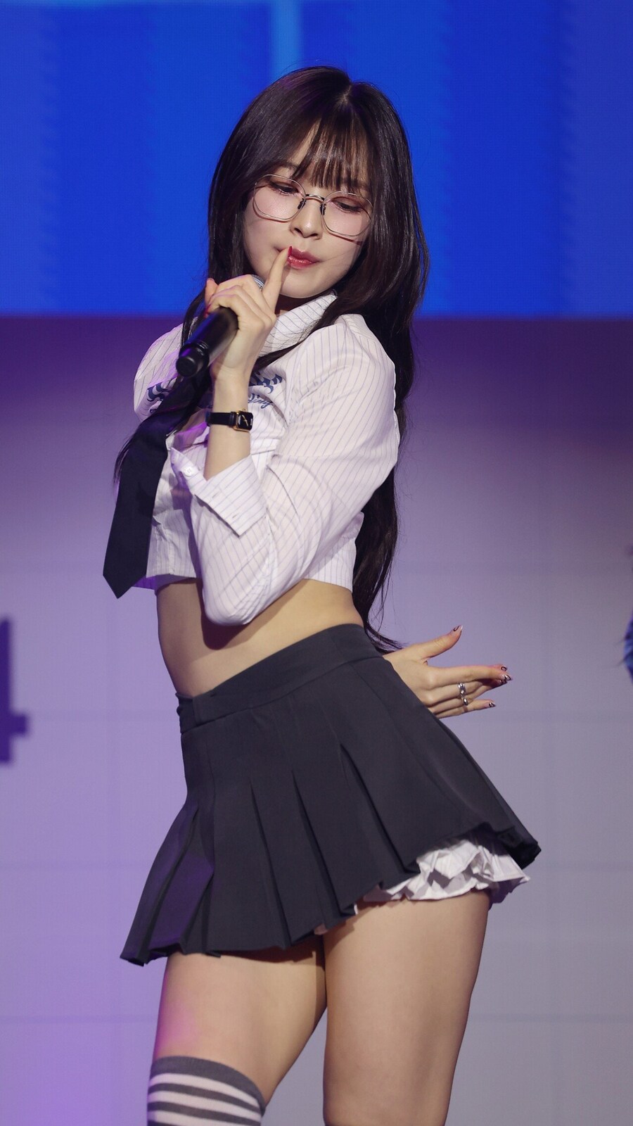 안경이 갓경인 이유 gif_1.jpg