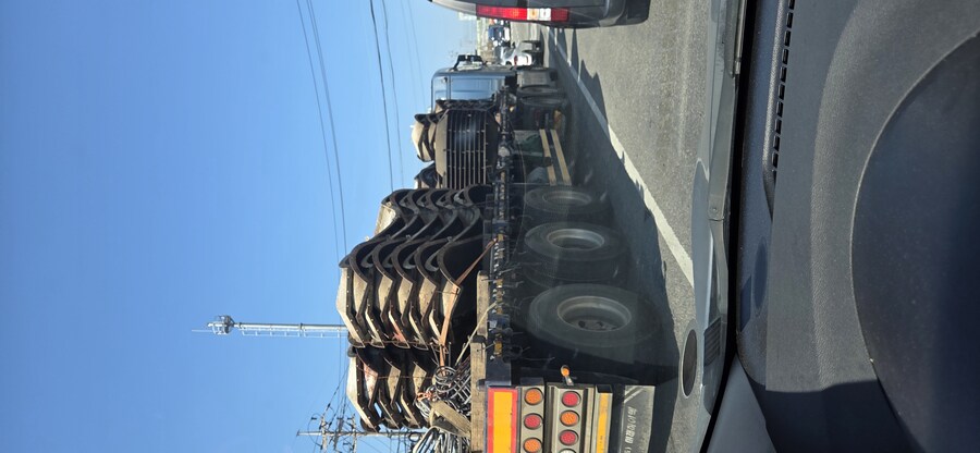 화물차 짐 실은거_2.jpg