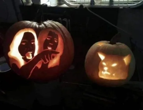 할로윈 호박으로 만든 밈_1.webp