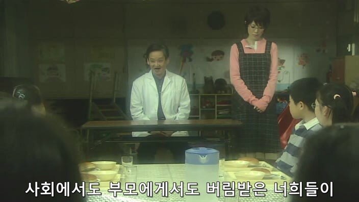 고아들을 위해 헌신했던 원장선생님이 살해당했다_18.jpg