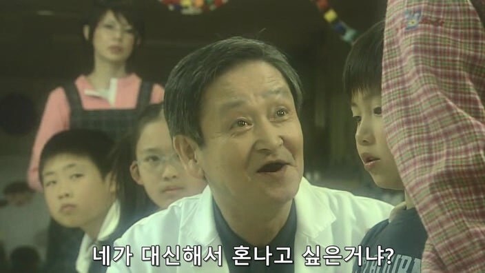 고아들을 위해 헌신했던 원장선생님이 살해당했다_33.jpg