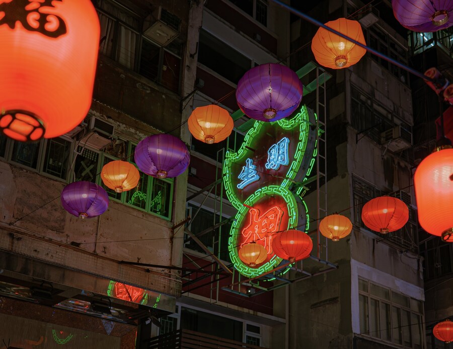 홍콩인 : 너네 왜 전당포만 보이면 환장하며 찍냐.jpg_5.jpg