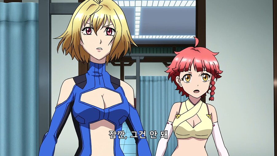 남자가 침대에 묶여 여자 여럿이...jpg_3.png