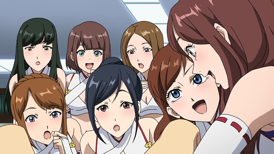 남자가 침대에 묶여 여자 여럿이...jpg_9.png