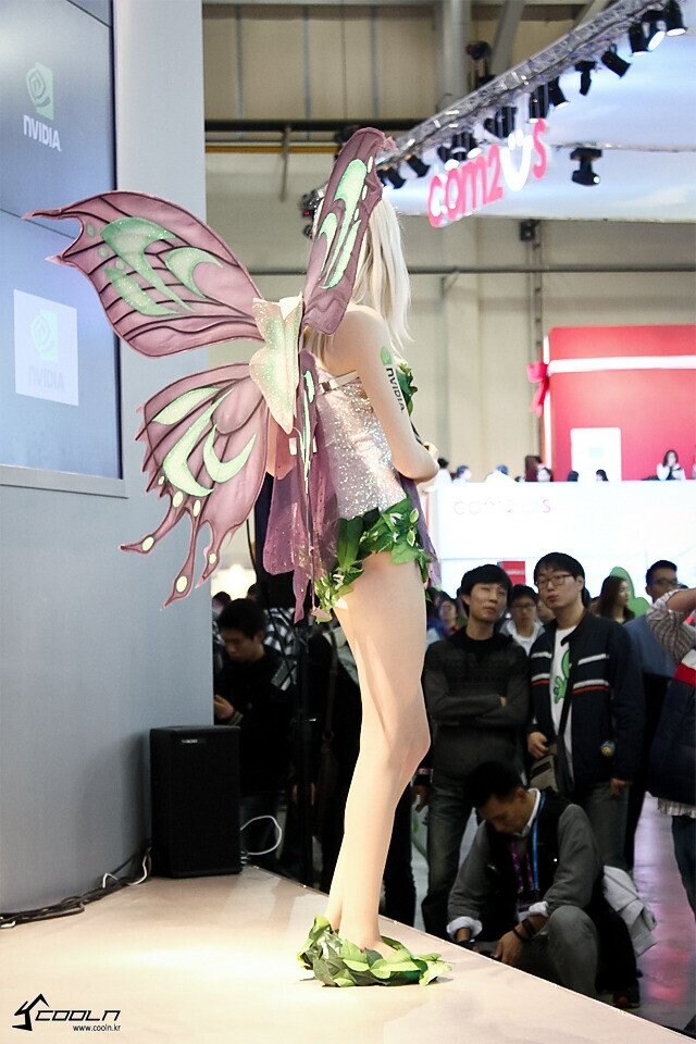 추억의 엔비디아 엘프녀_2.jpg