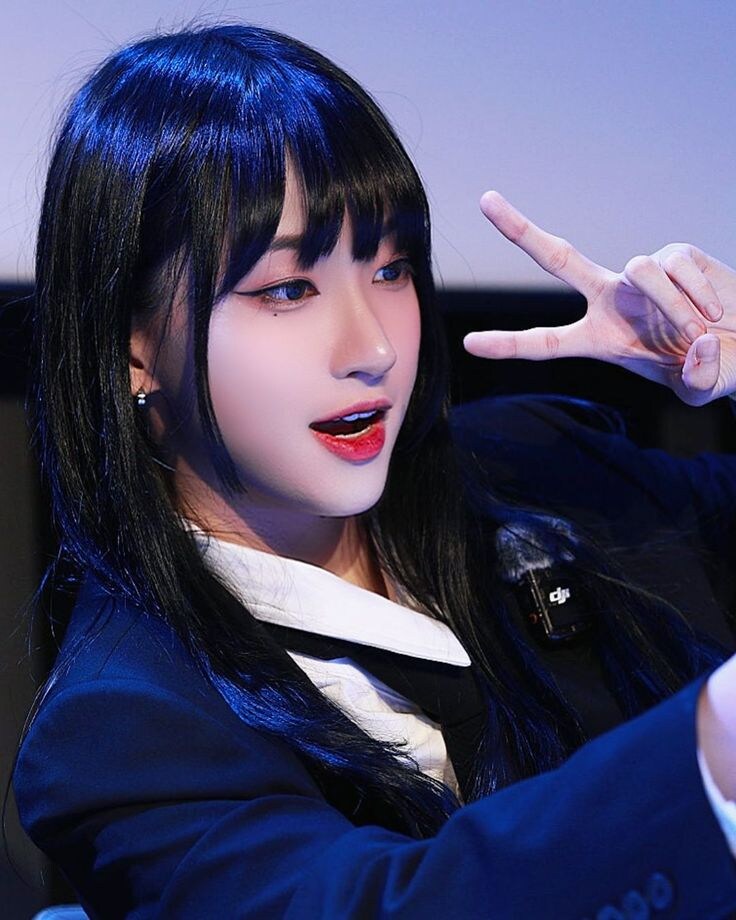 어느 잘생긴 남자의 특징_4.jpg