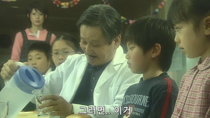 고아들을 위해 헌신하고 상까지 받았던 고아원 원장님의 정체_34.jpg