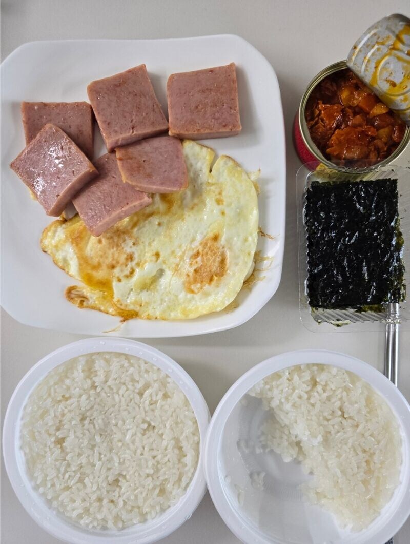 햇반에 가장 최적화된 상차림 원탑.jpg_1.jpg