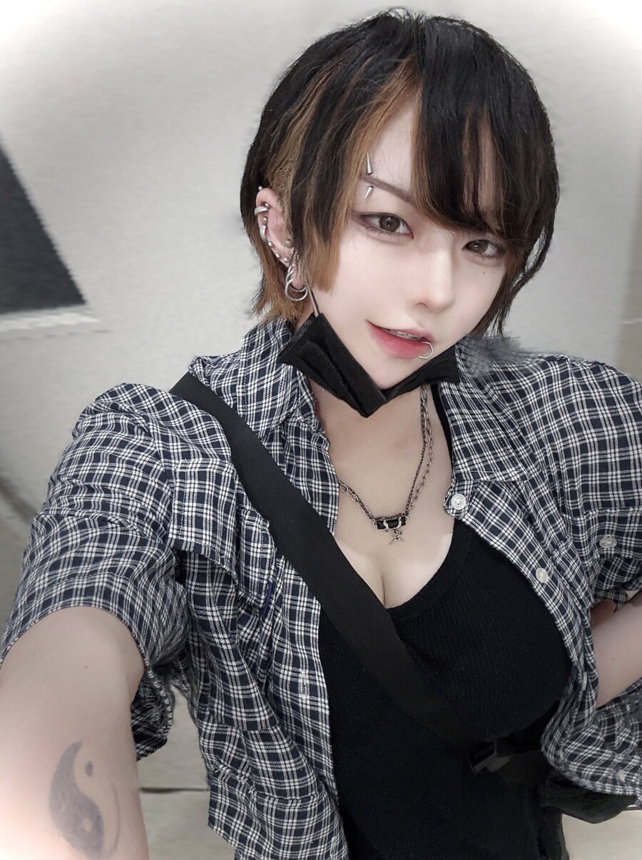 벗으면 엄청난 톰보이 누나_1.jpg