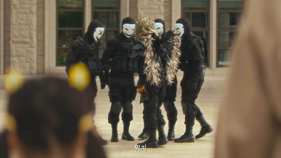 워킹맘과 지킬건 지키는 괴수_22.png