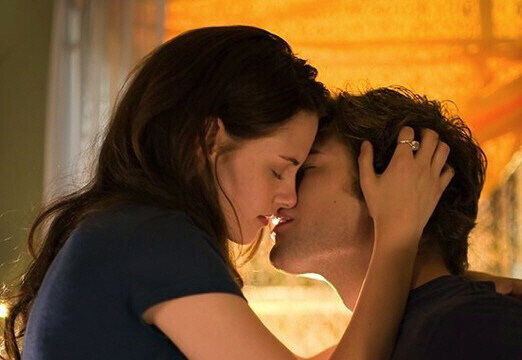 한 부부가 로맨스 영화를 보았다._1.jpg