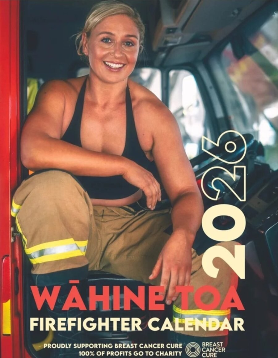 뉴질랜드 여성 소방관 달력 화보 출시.jpg_2.jpg