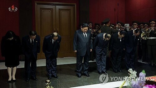 이틀 전 사망한 북한 김영남이 대단한 이유.jpg_5.jpg