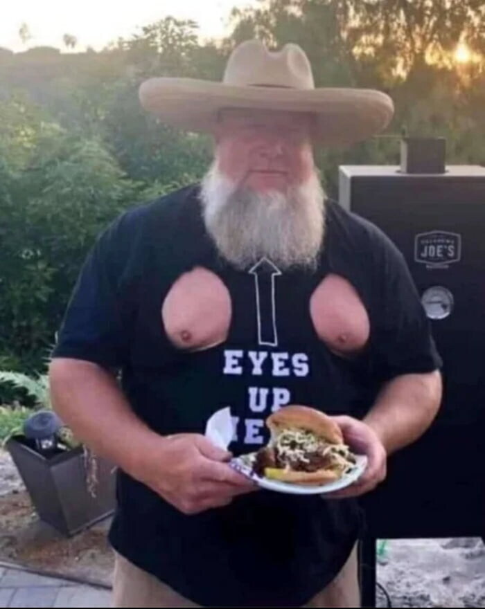 내 거유만 쳐다보는거 다 안다_1.jpg