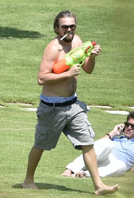 물총놀이를 즐기는 잭 블랙..._3.png