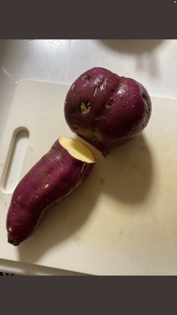 평범한 고구마 사진_2.jpg