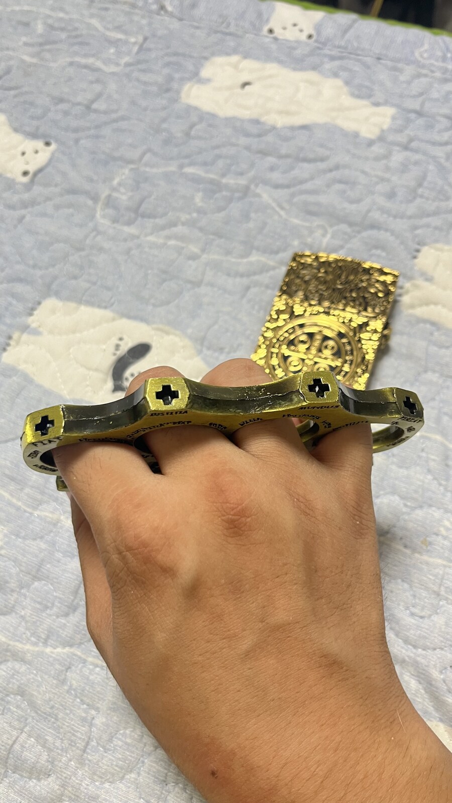 나 십자가 너클 있는데_2.jpg