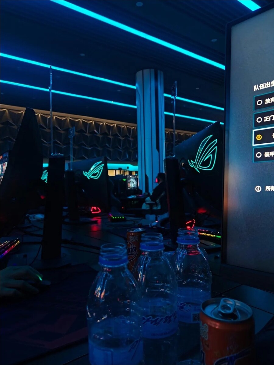 북한 PC방 사진_2.jpg