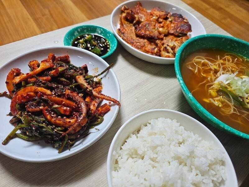 보배드림의 어느 독거 중년의 밥상.jpg_3.jpg