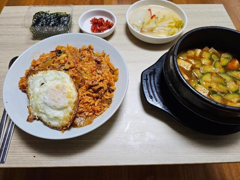 보배드림의 어느 독거 중년의 밥상.jpg_21.jpg