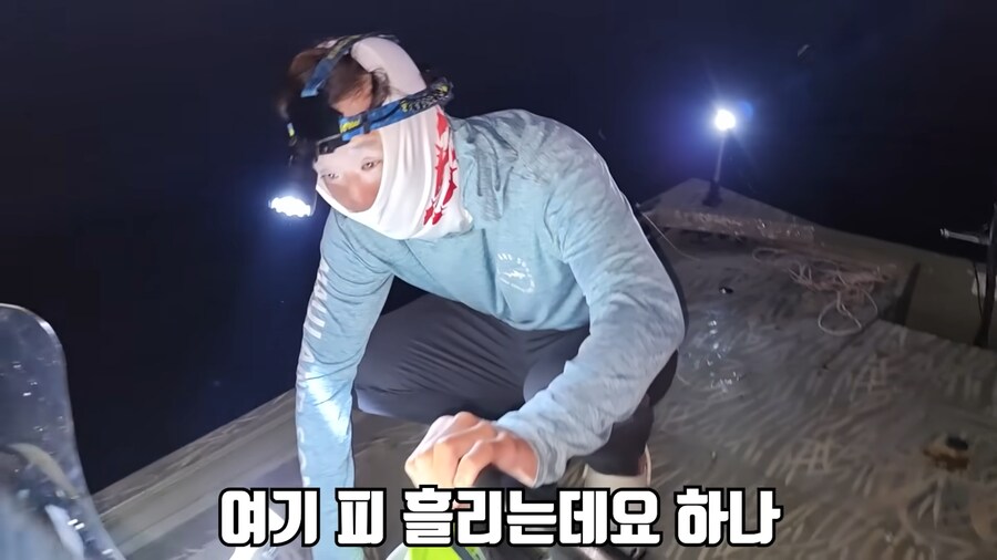 유튜브) 미국에서 폭행 당하고 코피흘리는 유튜버(피 약혐)_10.png