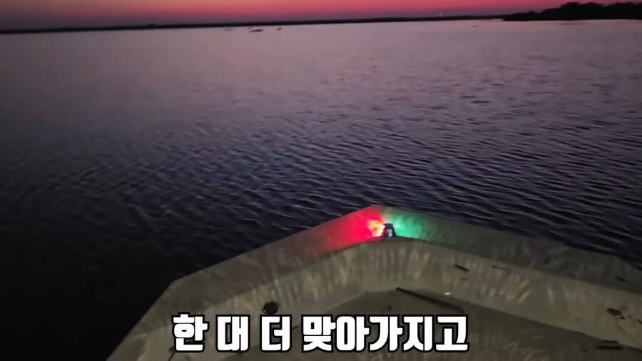 유튜브) 미국에서 폭행 당하고 코피흘리는 유튜버(피 약혐)_19.png