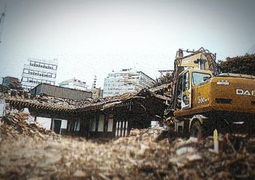 2005년 서울시가 허물고 주차장으로 만든 의친왕 사저 사동궁_1.jpg