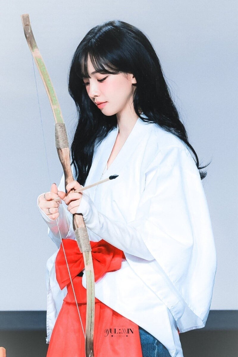 이누야샤의 금강 코스프레를 한 카리나_1.jpg