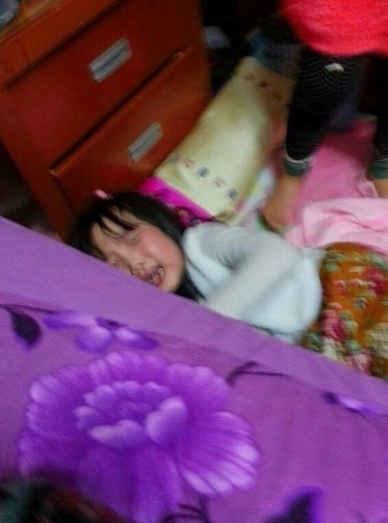 조카 색칠공부 도와주기_2.jpg