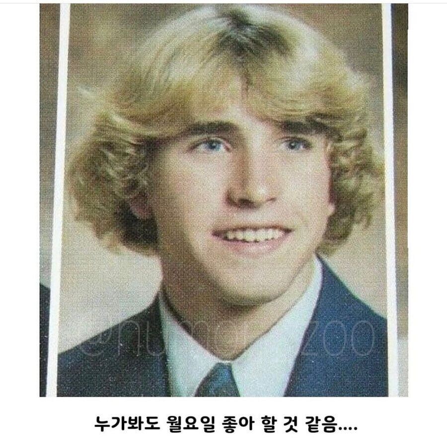 스폰지밥 작가 고딩때 모습.jpg_2.jpg