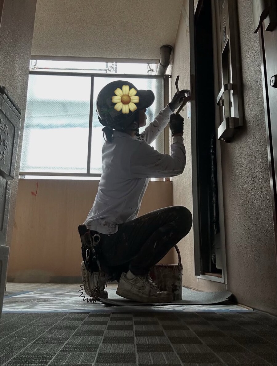 맡은 일을 열심히 하는 하청업체 누나_1.jpg