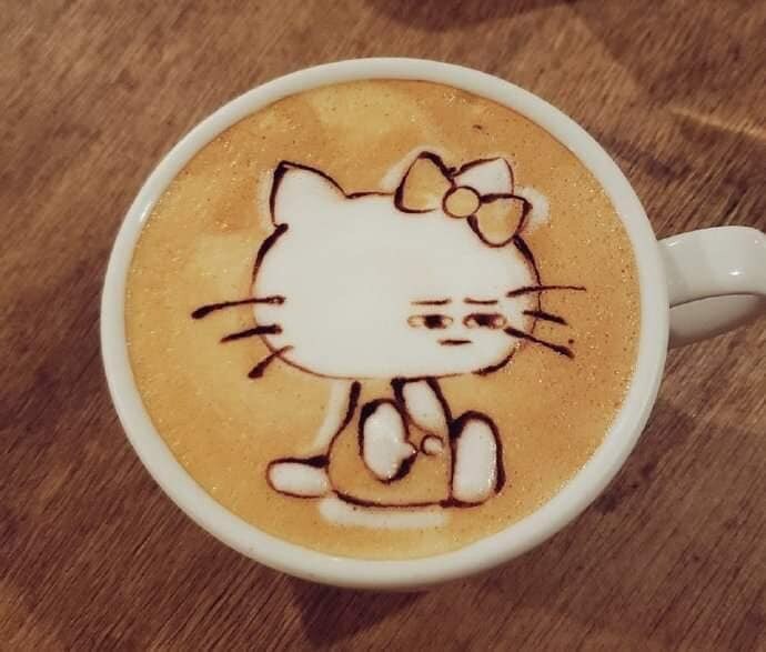 힘빠지는 라떼아트_1.jpg