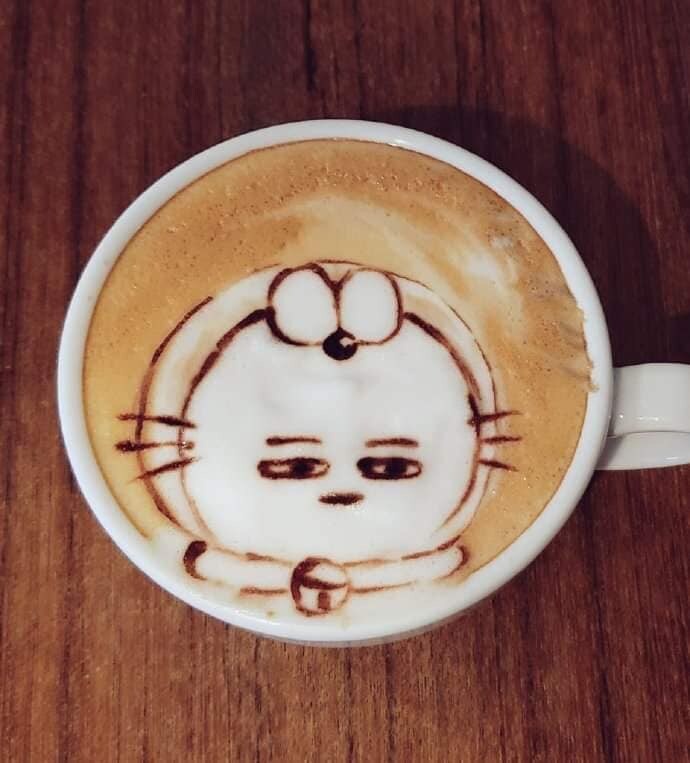 힘빠지는 라떼아트_2.jpg