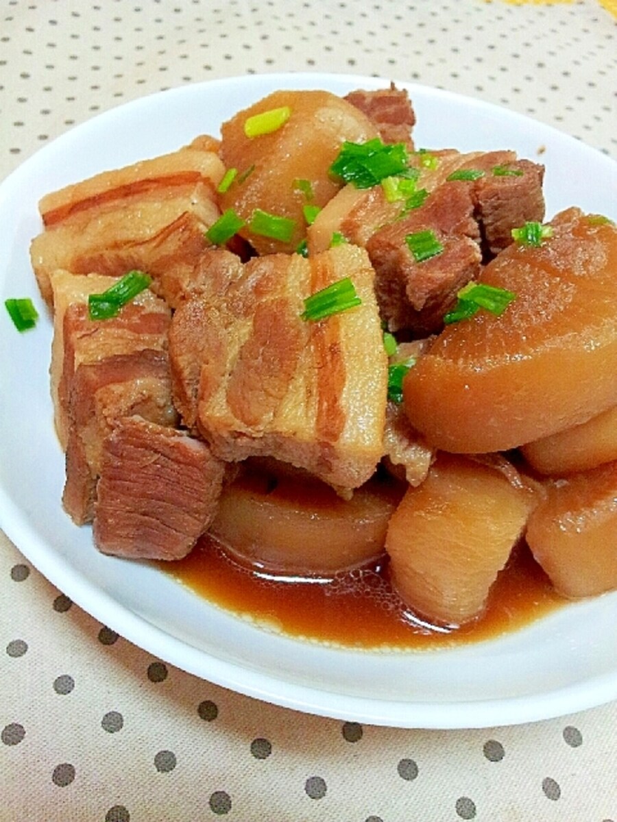 돼지고기 무조림 할때 무를 두껍게 써능 이유_1.jpg