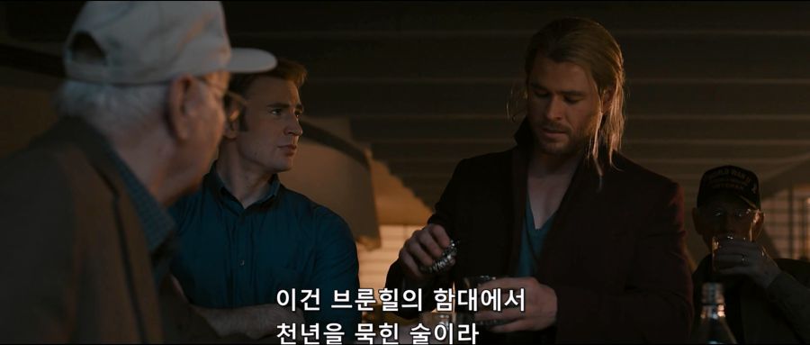 [MCU]독한 술을 마시고도 취하질 않는 캡틴 아메리카_7.jpg