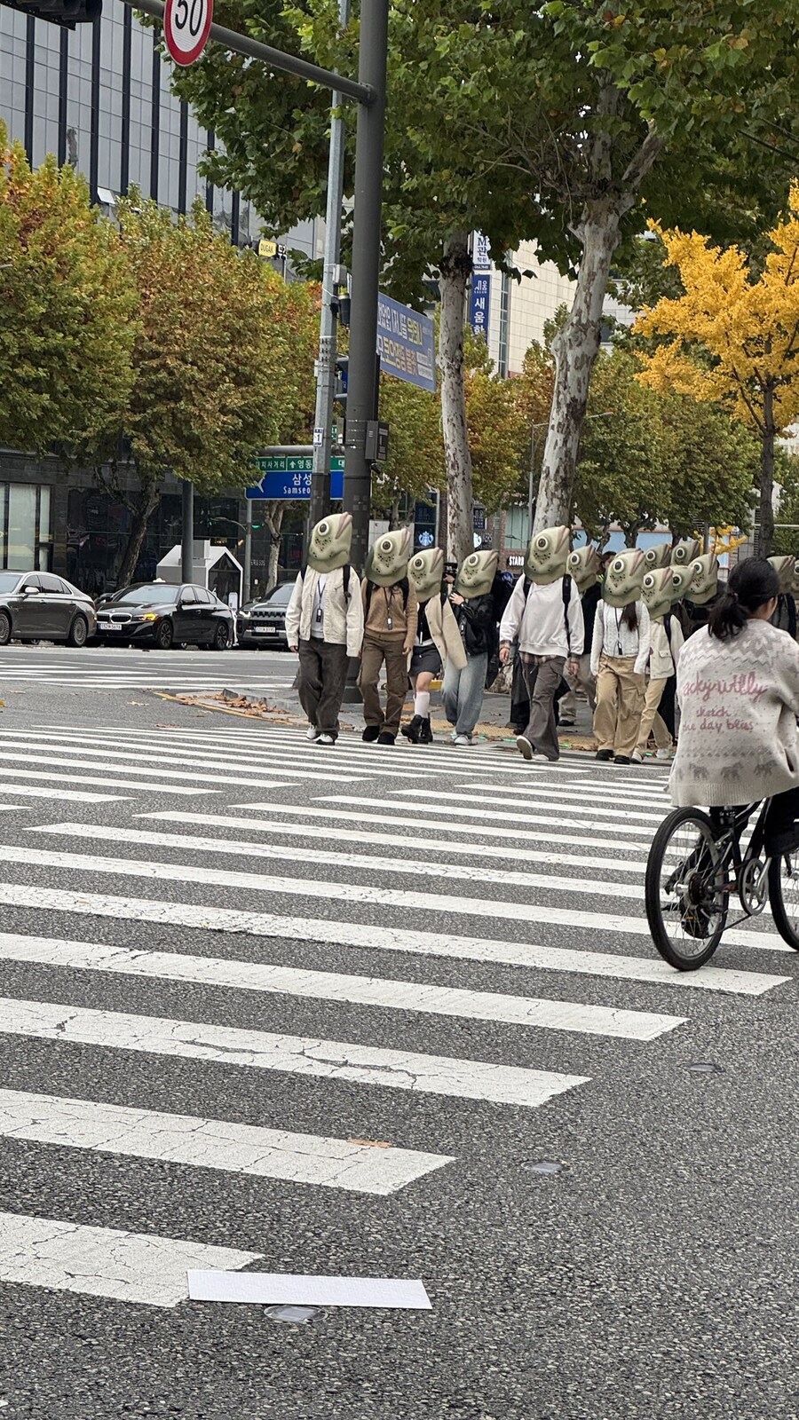 집 가는데 본 이상한 사람들 ㄷㄷㄷ_2.jpg