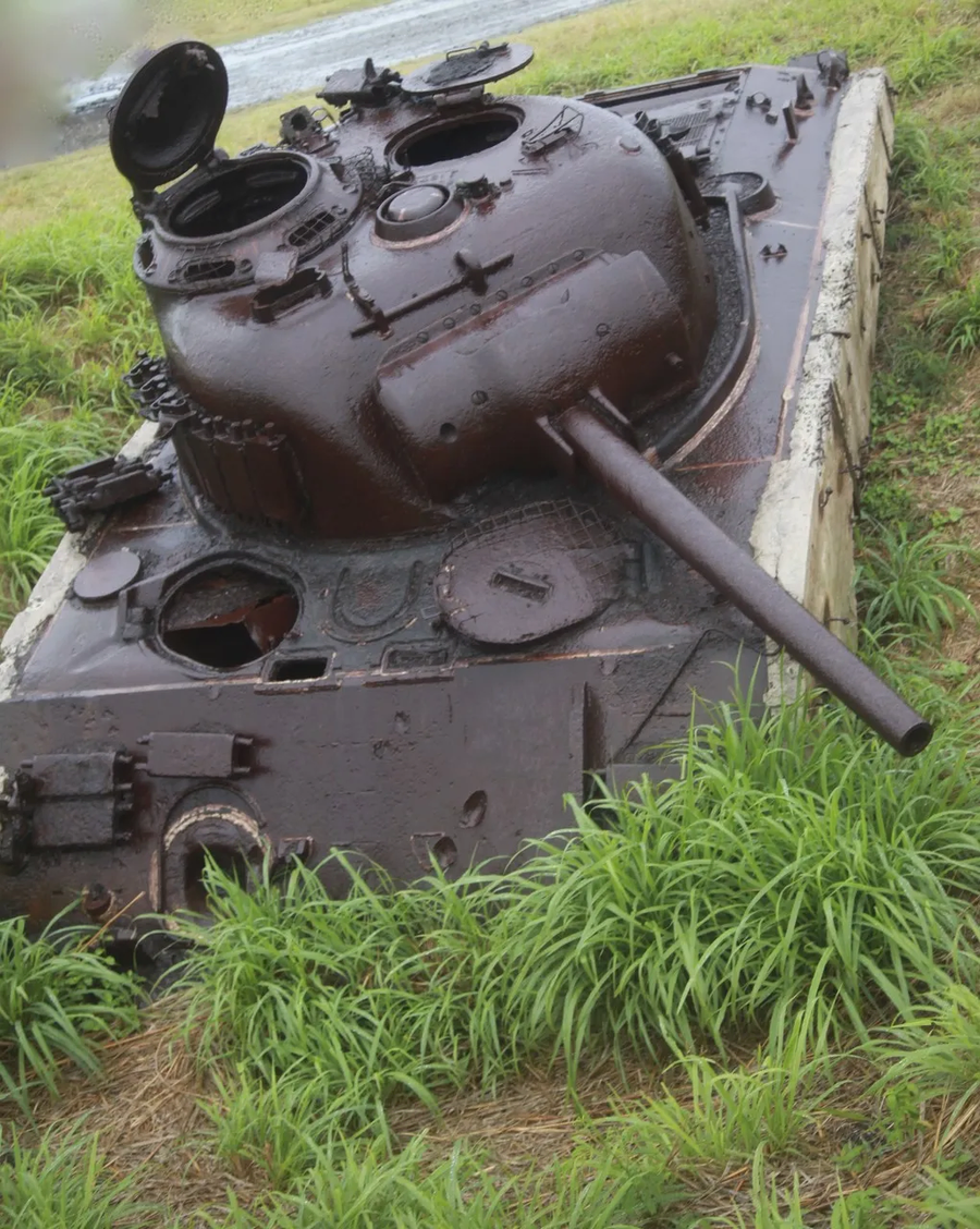 셔먼 전차와 3대 1로 싸워서 승리한 오타니 소위_1.webp