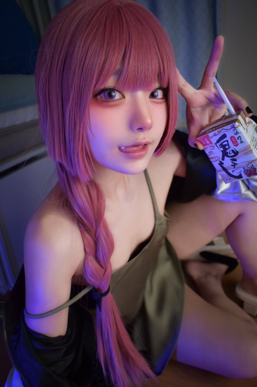 유독 퀄 쩌는 코스플레이어가 많은 알중녀.jpg_5.jpg