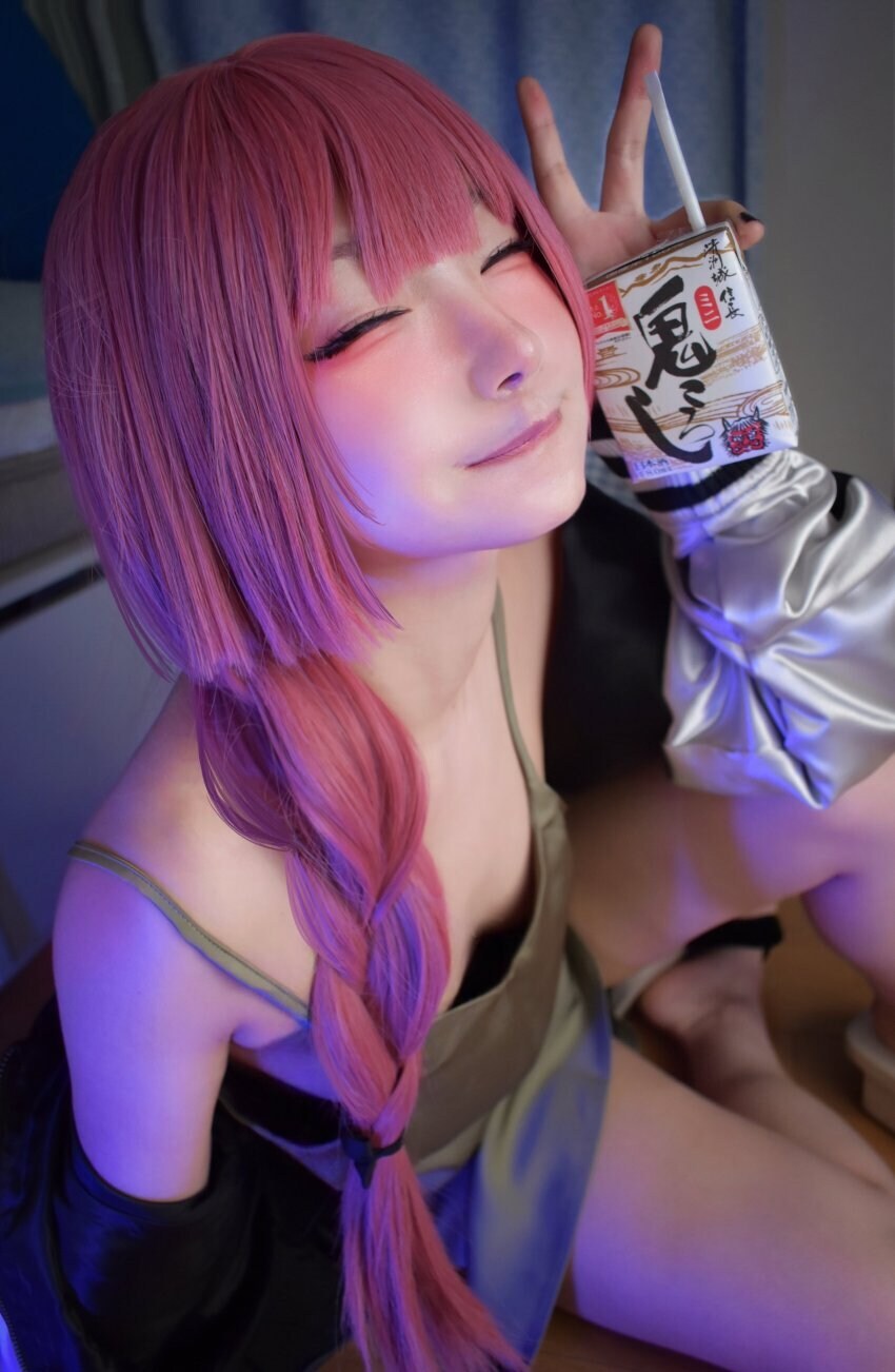 유독 퀄 쩌는 코스플레이어가 많은 알중녀.jpg_8.jpg