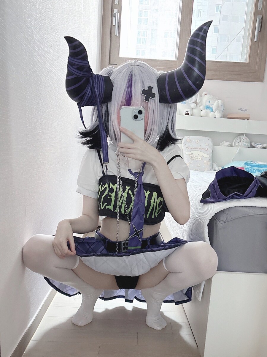 호불호 갈리는 코스프레 자세_2.jpg