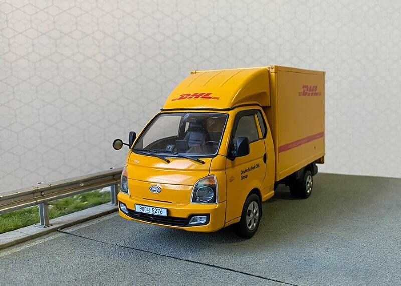 온갖 데칼 개조버전이 나온다는 아카데미과학의 명프라_2.jpg