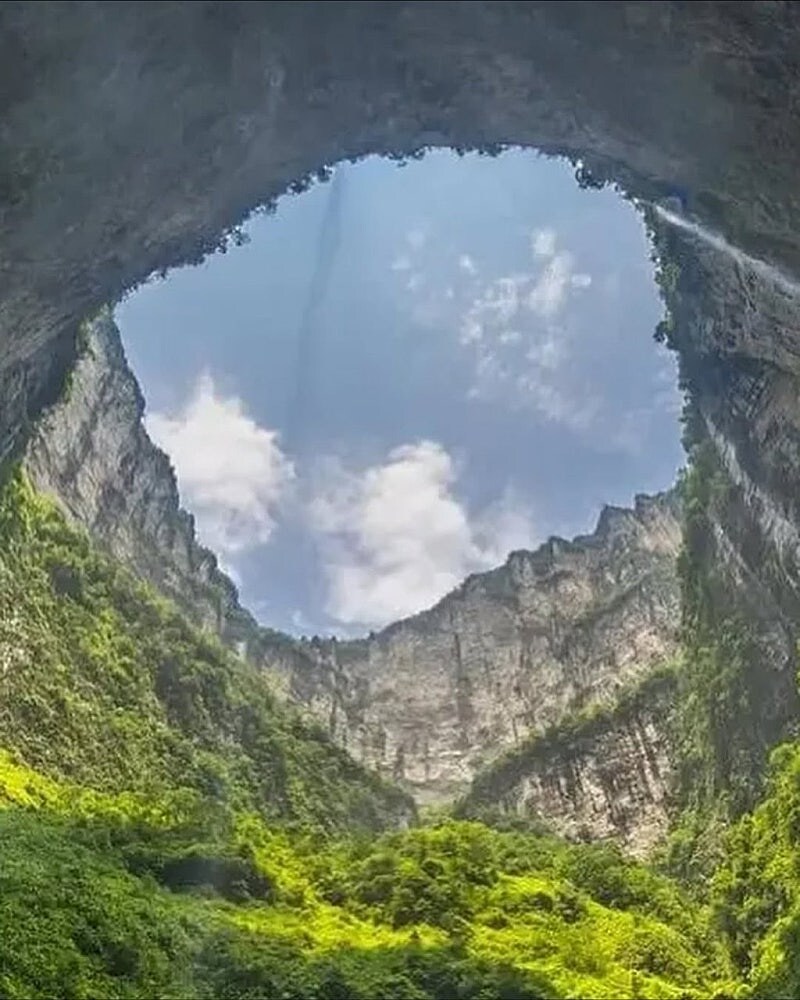 중국에서 발견된 초대형 싱크홀 ㄷㄷㄷ;;_5.jpg