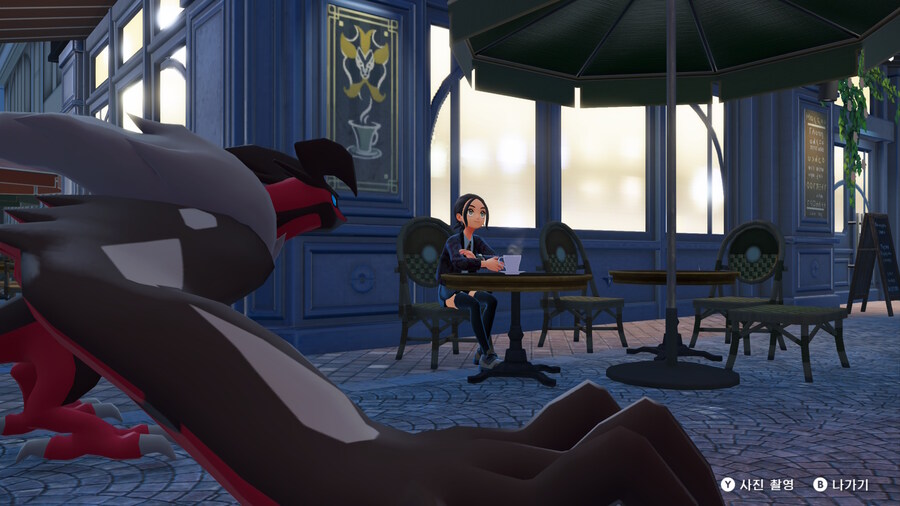 카페에서 포켓몬 하는중_2.jpg