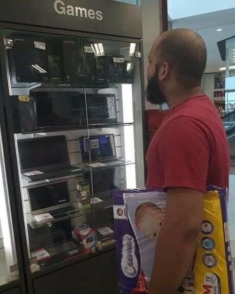 왠지 짠한 뒷모습.jpg_1.jpg