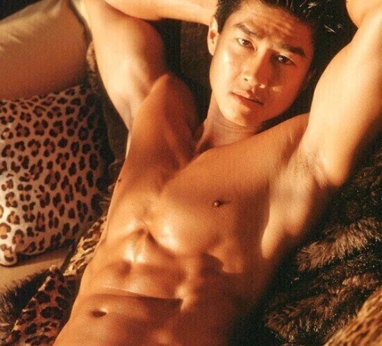 호불호 갈리는 겨드랑이.jpg_1.jpg